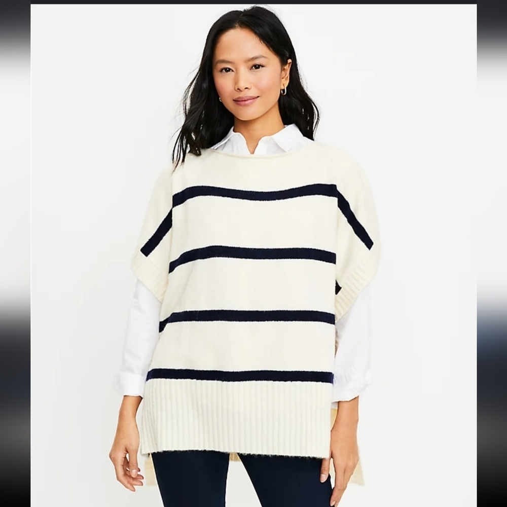 LOFT Striped Modern White & Black Poncho NWT size XS/S
